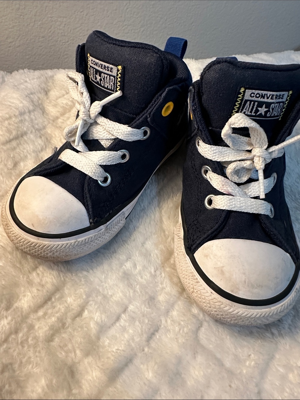 Converse Kids Navy and White High-Top Sneakers- Size 7